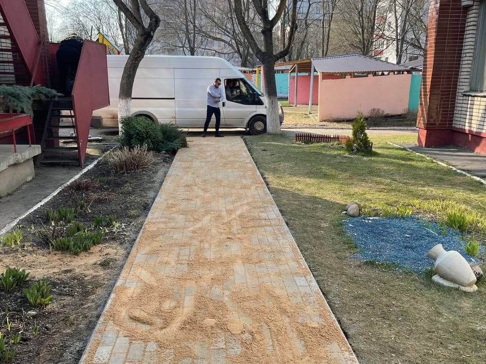 Благоустройство территории детского социального приюта по адресу: г. Минск, ул. М. Танка, 34а. Благотворительность